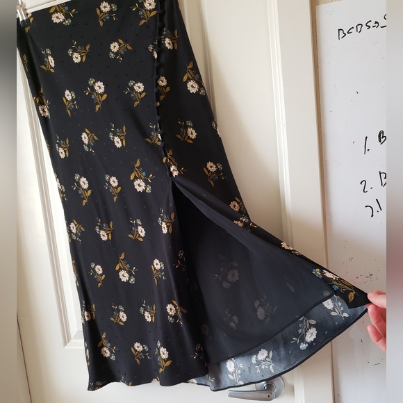 Veronica Beard Franconia Floral Skirt Size 4 - Picture 4 of 13